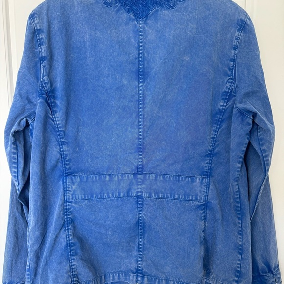 Chicos Women Size 2 (L) Distressed Y2K Blue Embroidered Cotton Jacket Travelers - Picture 2 of 15